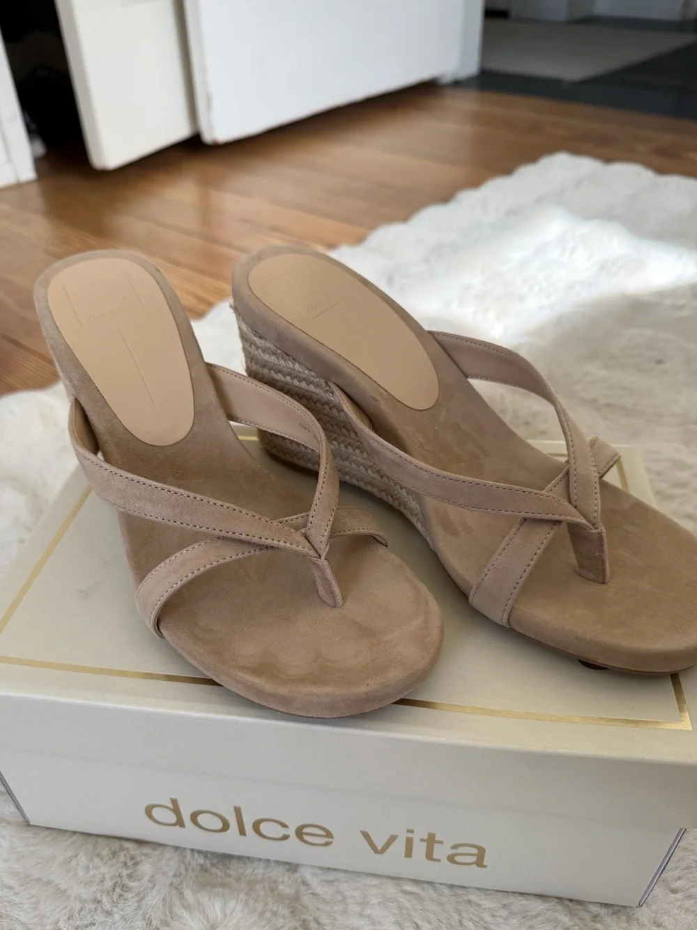 Dolce Vita Neutral Tan Suede Espadrille Wedge Thongs